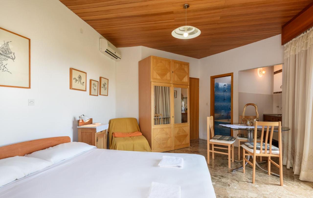 Hotel Fio'S à Hvar Town Extérieur photo